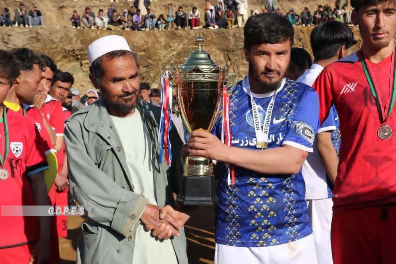 دایکندي کې د فوټبال سيالۍ د انصار المهدي زرسنګ لوبډلې په اتلولۍ پای ته ورسېدې