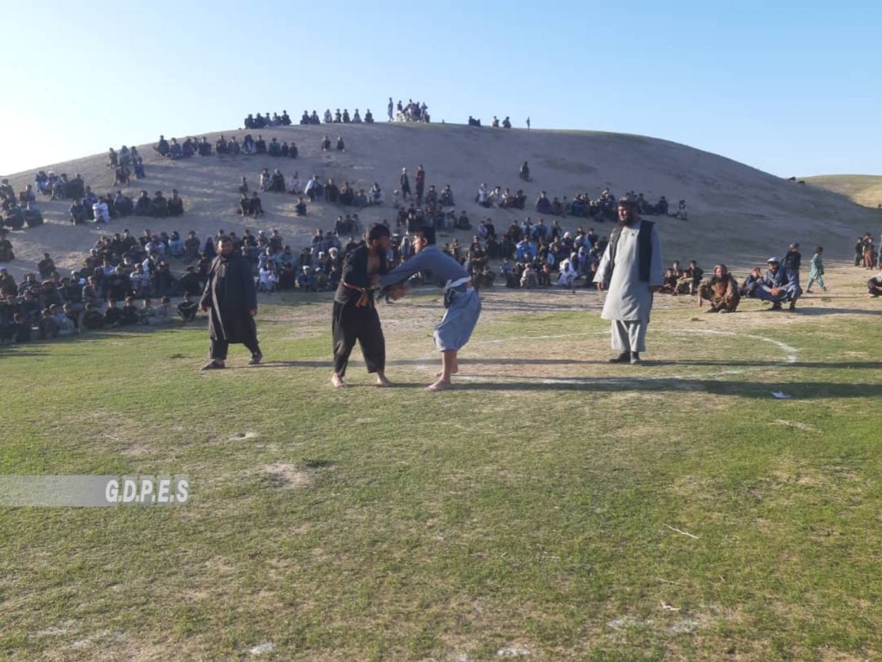 بغلان؛ رقابت‌های کشتی محلی با اشتراک ۴۲ تن در ولسوالی نهرین برگزار شد