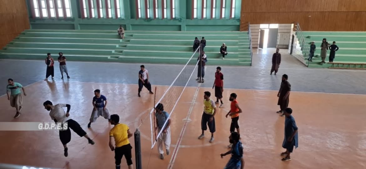 لوگر؛ مرکز پل عالم کې د ۳۰ لوبډلو ترمنځ د واليبال سيالۍ پيل شوې