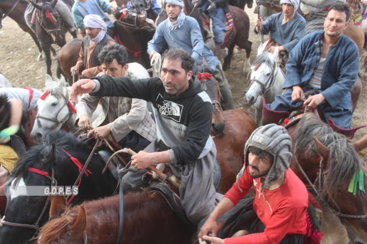مسابقات بزکشی با اشتراک ۶۰ چاپنداز در شهر مزارشریف مرکز ولایت بلخ برگزار گردید