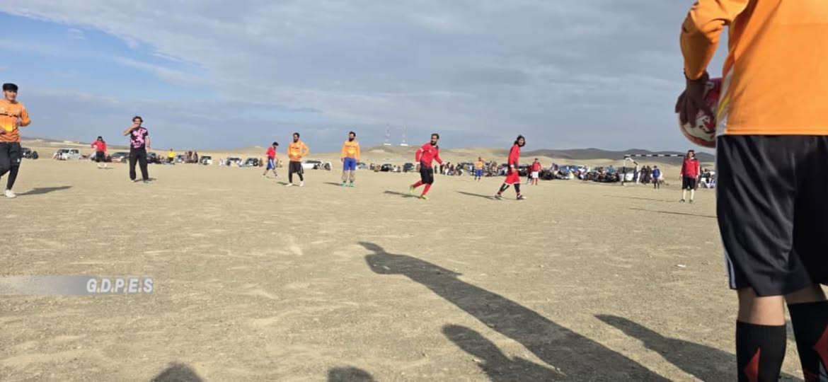 غزني؛ اندړ ولسوالۍ کې د ۳۲ لوبډلو ترمنځ د فوټبال سيالۍ پيل شوې