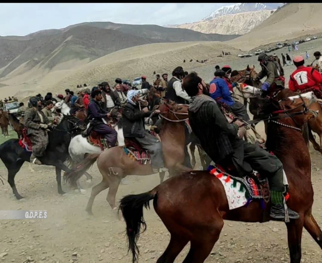 تخار؛ پایان رقابت های بزکشی با اشتراک ۸۰ چاپنداز در ولسوالی فرخار