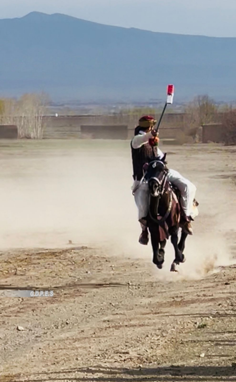 پکتیا؛ زرمت ولسوالۍ کې د نيزه وهنې اختریزې سیالۍ وشوې