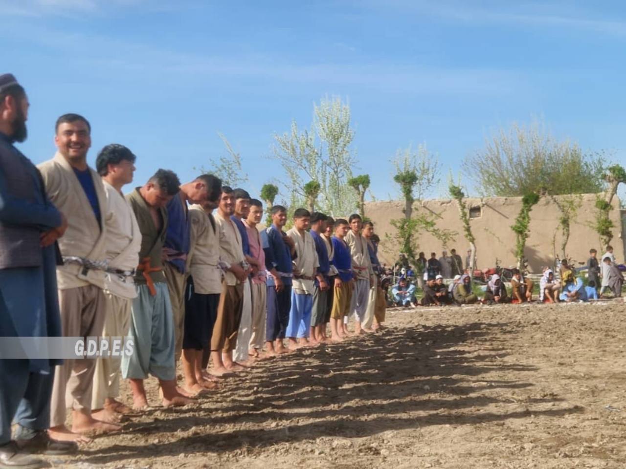 کندز؛ امام صاحب ولسوالۍ کې د ٦٥ پهلوانانو ترمنځ د غېږ نیونې سیالۍ ترسره شوې