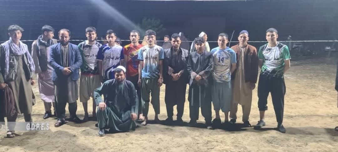 کندز؛ قلعه زال ولسوالۍ کې د شپږ لوبډلو ترمنځ د والیبال سیالۍ ترسره شوې