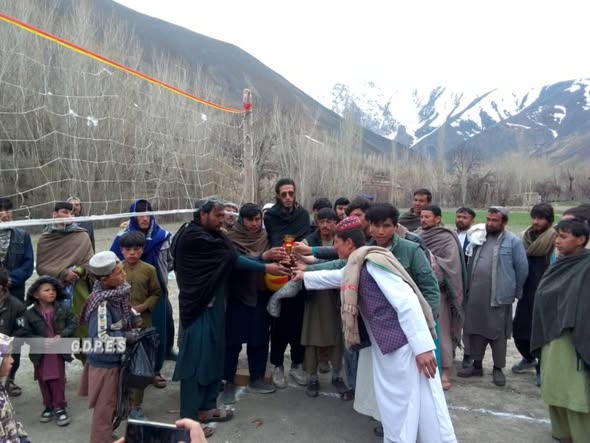 پروان؛ سرخ پارسا ولسوالۍ کې د ۱۶ لوبډلو ترمنځ د واليبال سيالۍ پای ته ورسېدې