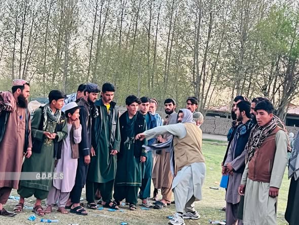 تخار؛ رقابت‌های پرتاب سنگ با اشتراک ۳۰ تن در ولسوالی درقد برگزار شد