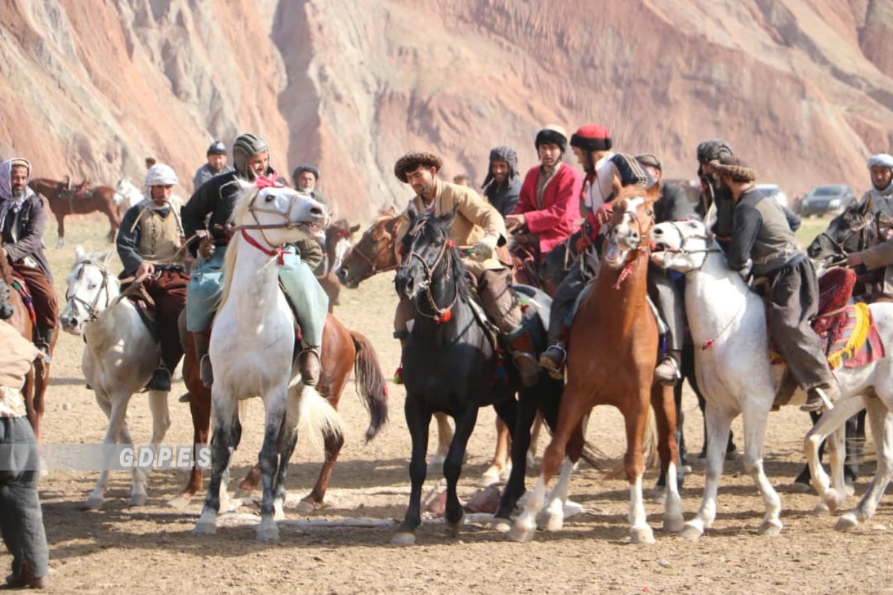 تخار؛ هزار سموچ ولسوالۍ کې د ۶۰ چاپندازانو ترمنځ د وزلوبې سيالۍ پای ته ورسېدې