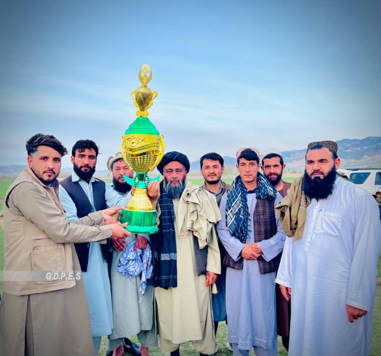 تخار؛ رقابت‌های تیپ بال کرکت با اشتراک ۱۵ تیم در ولسوالی اشکمش به پایان رسید