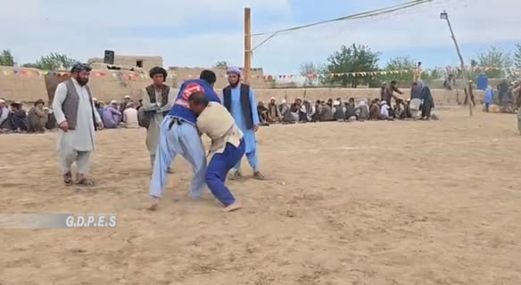 بلخ؛ شورتپې ولسوالۍ کې د ۹۰ پهلوانانو ترمنځ د کورش سیالۍ وشوې