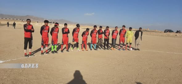 غزنی؛ رقابت های فوتبال با اشتراک ۳۲تیم در ولسوال ده‌یک آغاز شد