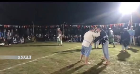 بلخ؛ شورتپې ولسوالۍ کې د ٧٠ پهلوانانو ترمنځ د کورش سیالۍ وشوې