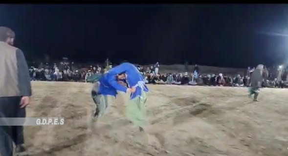 بلخ؛ چاهي ولسوالۍ کې د ٨٠ پهلوانانو ترمنځ د کورش سیالۍ وشوې