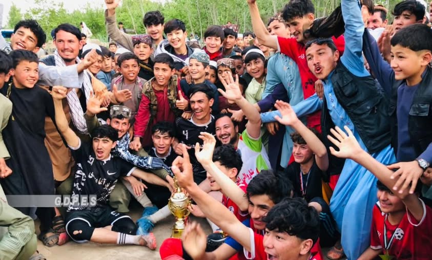 کندز؛ کلباد ولسوالۍ کې د ۱۴ لوبډلو ترمنځ د فوټبال سیالۍ پای ته ورسېدې