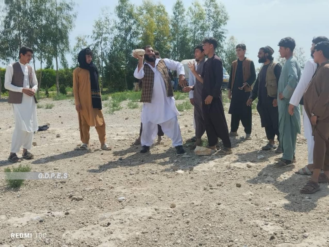 ننګرهار؛ روداتو ولسوالۍ کې د ۳۰ ورزشکارانو ترمنځ د تیږې اچولو سیالۍ ترسره شوې