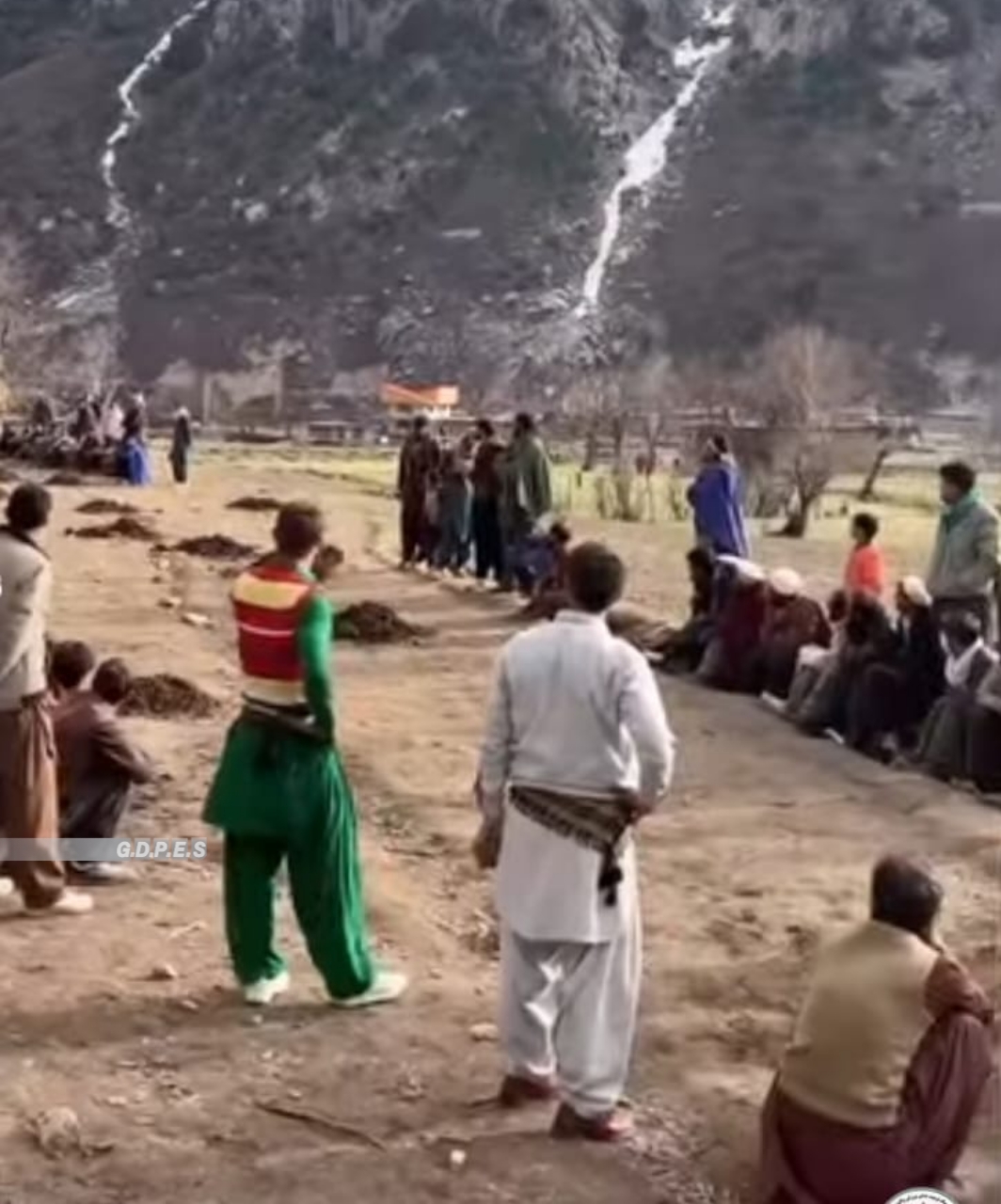 نورستان؛ رقابت های الوس با اشتراک ۸ تیم در ولسوالی کانتیوا آغاز شد