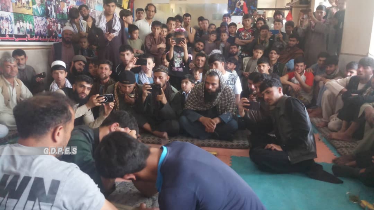 کاپیسا؛ رقابت های دست کشتی با اشتراک ۴۰ تن در ولسوالی حصه اول کوهستان برگزار شد