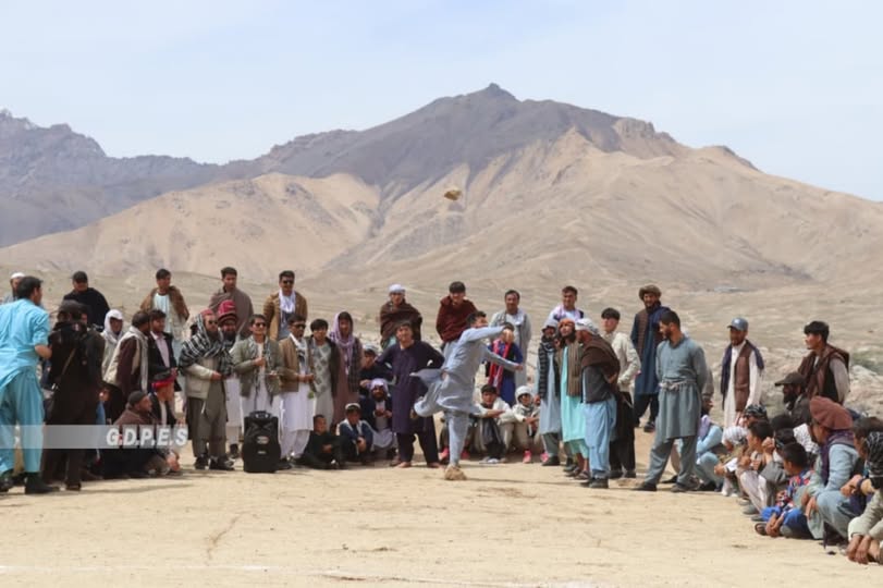 مسابقات پرتاب سنگ میان بیست‌و یک ورزشکار در ولسوالی میرامور ولایت دایکندی برگزار گردید