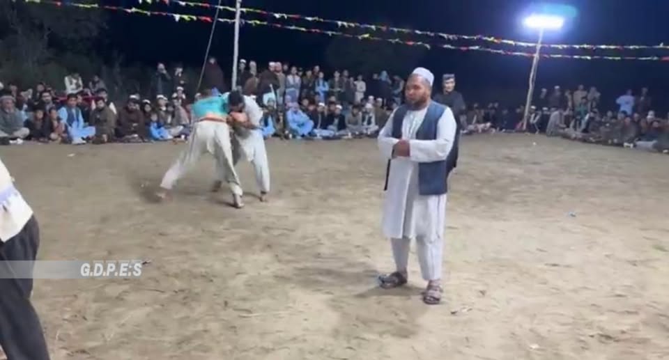 بلخ؛ کلدار ولسوالۍ کې د ٨٠ پهلوانانو ترمنځ د کورش سیالۍ وشوې