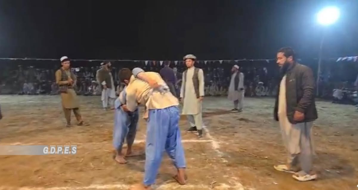 بلخ؛ شورتپې ولسوالۍ کې د ١٠٠ پهلوانانو ترمنځ شپنۍ سيالۍ وشوې