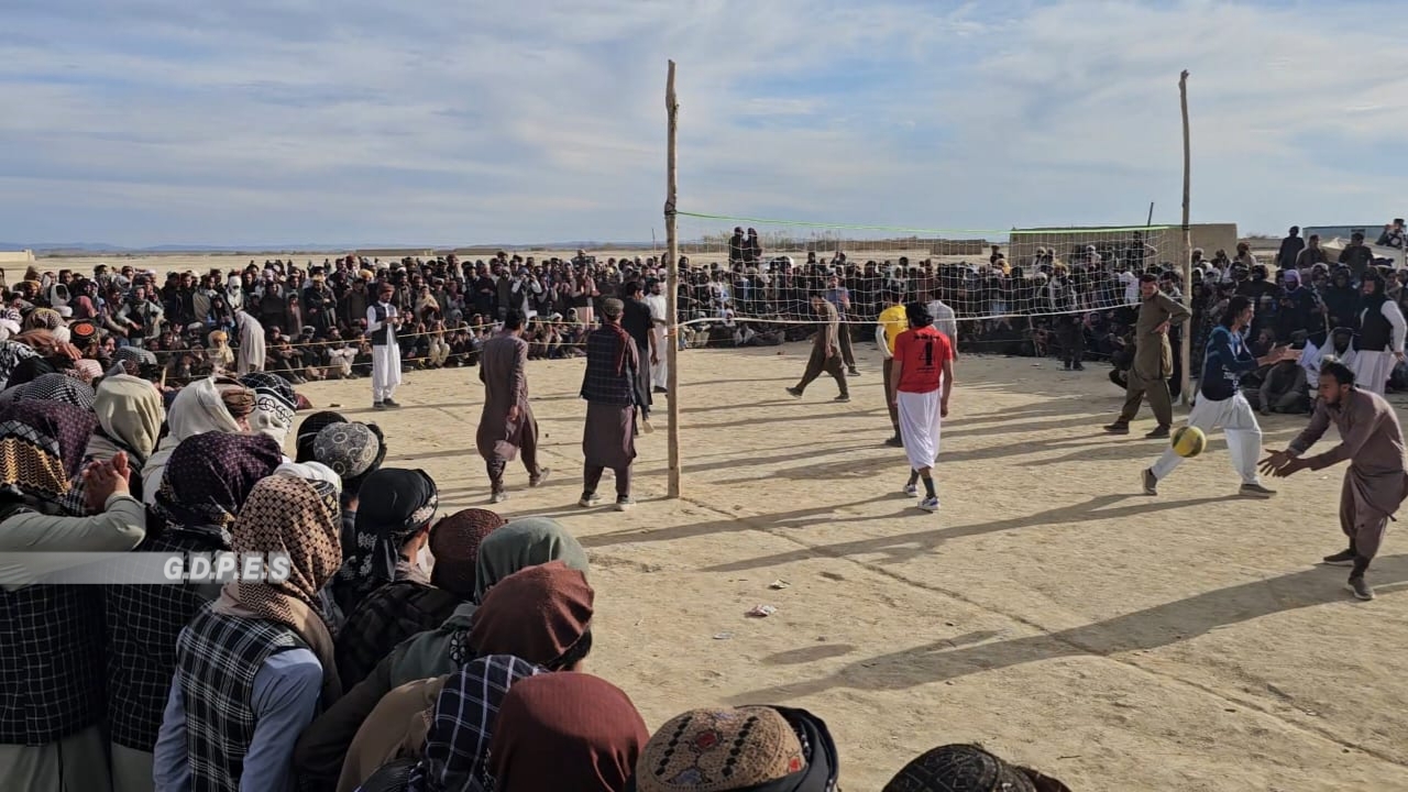 پکتیکا؛ جاني خېلو ولسوالۍ کې د ۱۵ لوبډلو ترمنځ د والیبال سیالۍ پای ته ورسېدې
