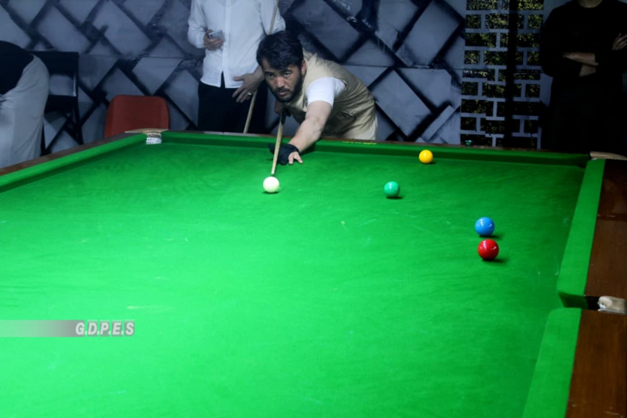 بلخ؛ رقابتهای سنوکر میان ۴۲ ورزشکار در مرکز مزار شریف اغاز شد