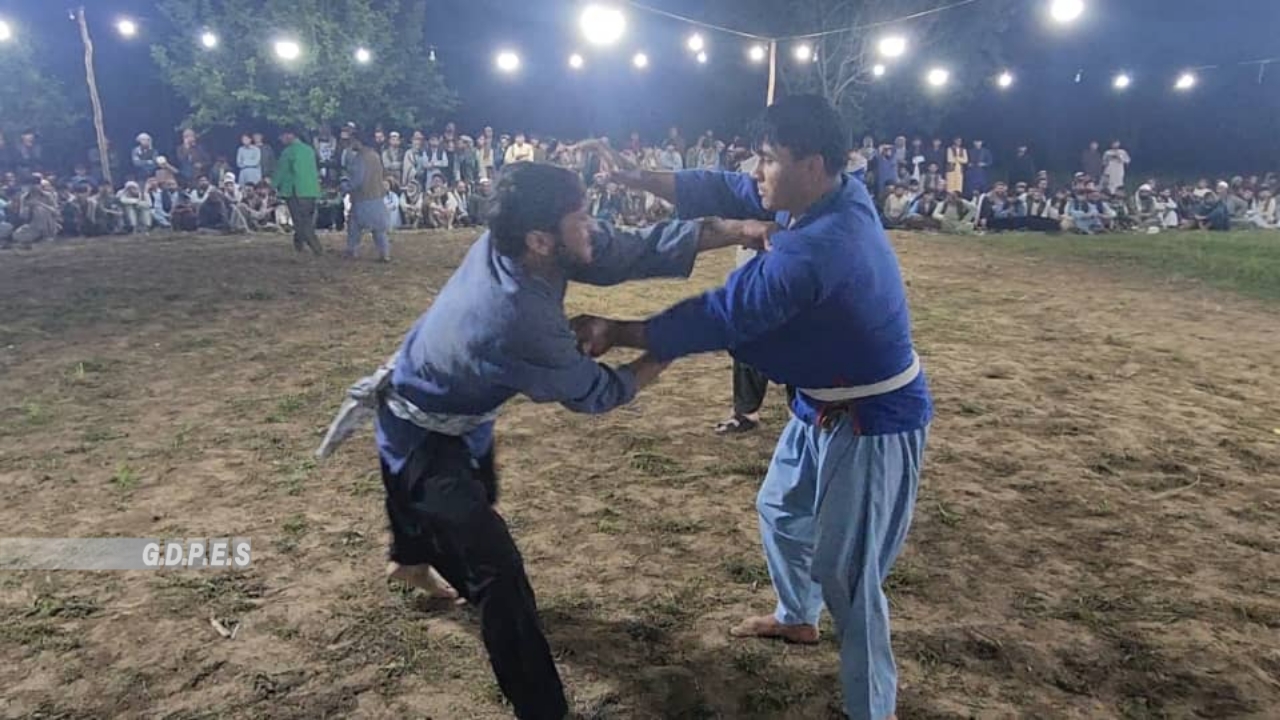 کندز؛ امام صاحب ولسوالۍ کې د ۵۰ پهلوانانو ترمنځ سيالۍ وشوې