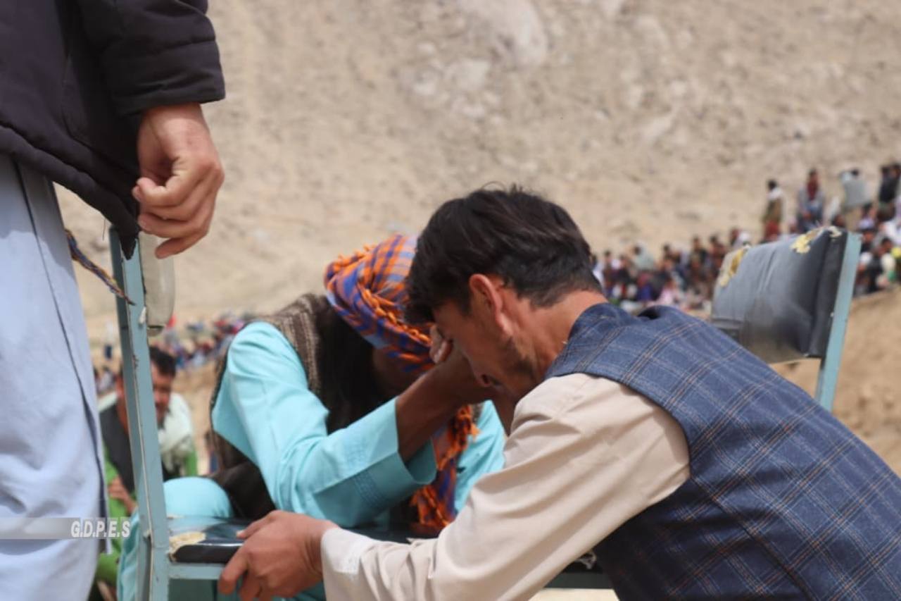 دایکندی؛ رقابت‌های دست کشتی با اشتراک ۱۷ تن در ولسوالی میرامور برگزار شد