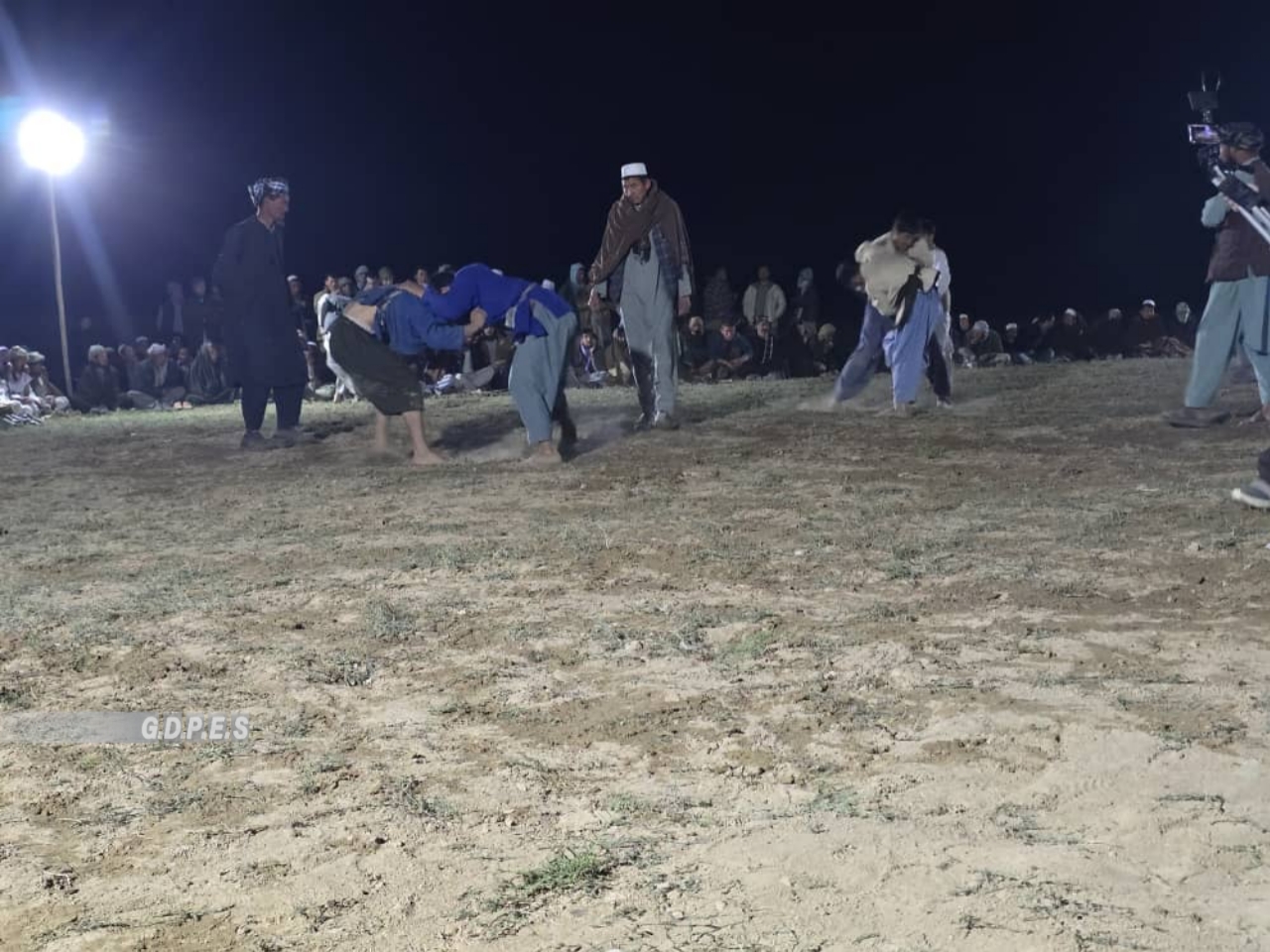 بلخ؛ چهاربولک ولسوالۍ کې د ٨٠ پهلوانانو ترمنځ سيالۍ وشوې