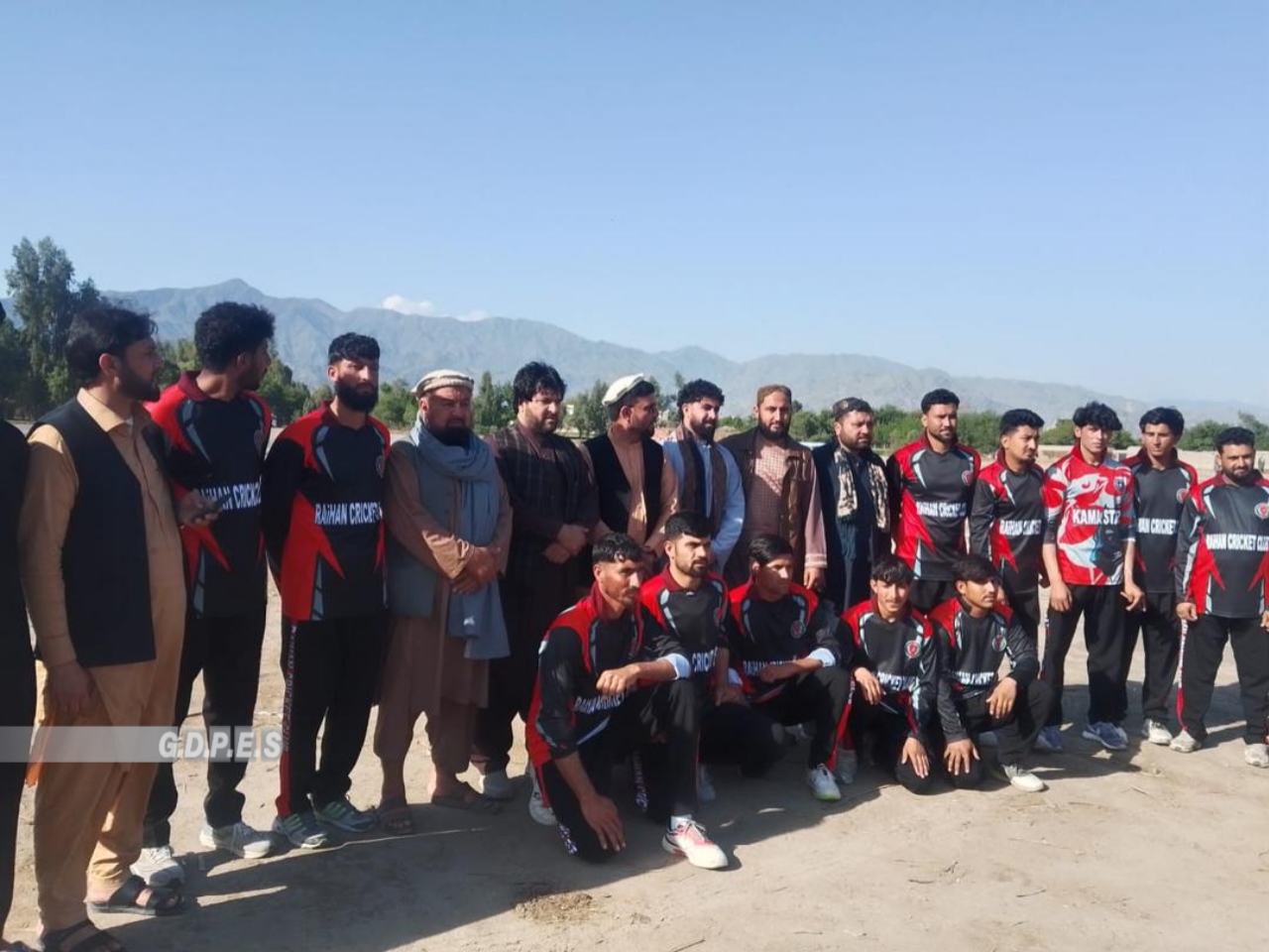 ننګرهار؛ کامې ولسوالۍ کې د ۱۲ لوبډلو ترمنځ د ټېپ بال کرېکټ سیالۍ پیل شوې