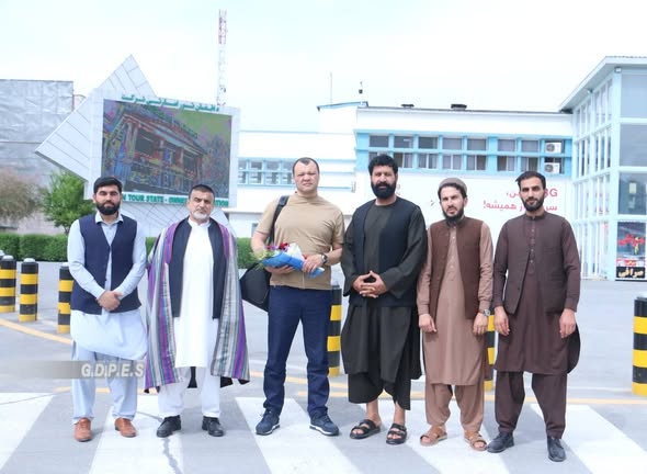 د کورش نړۍوال فدراسیون رهبري غړی امید جان رستموف د دودیزې غېږ نیونې بین المللي جشنوارې لپاره کابل ته راغی.