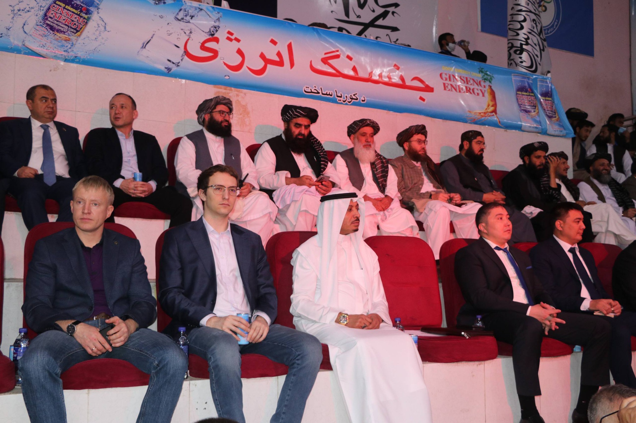 د دودیزې غېږنیونې بین المللي جشنوارې لومړۍ ورځ؛