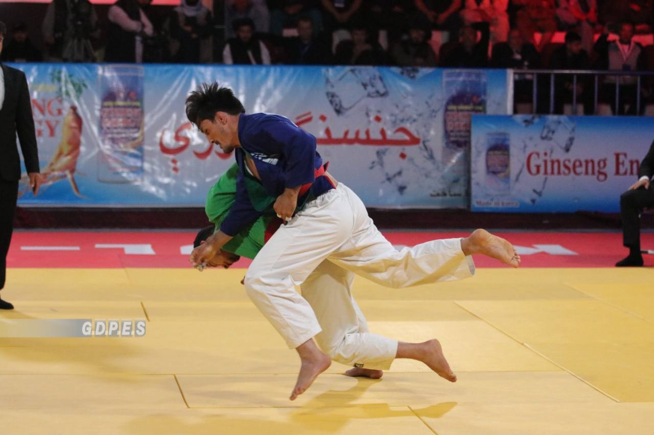 د دودیزې غېږ نیونې بین المللي جشنوارې د نن ورځې په زړه پورې انځورونه!