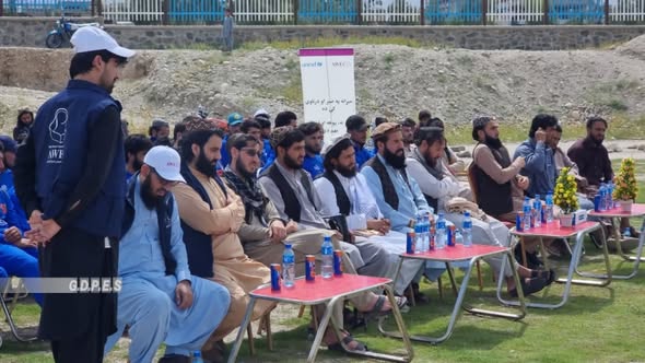 لغمان کې د ۶ لوبډلو ترمنځ د ټېپ بال کرېکټ سیالۍ پيل شوې