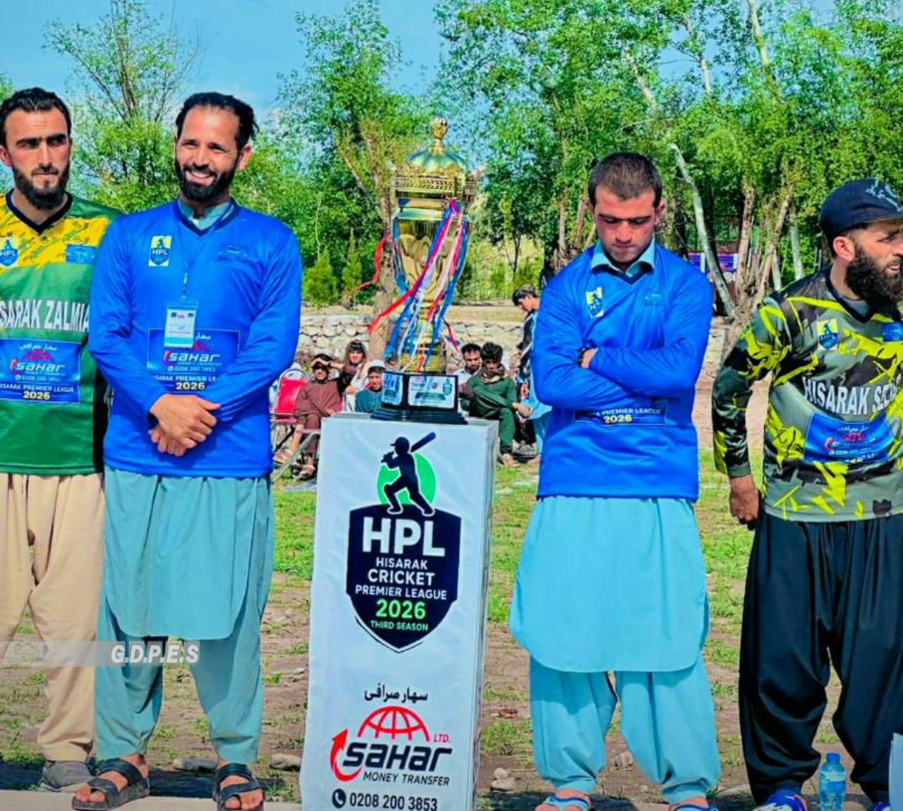 ننګرهار؛ حصارک ولسوالۍ کې د ۱۲ لوبډلو ترمنځ د ټېپ بال کرېکټ سیالۍ پیل شوې