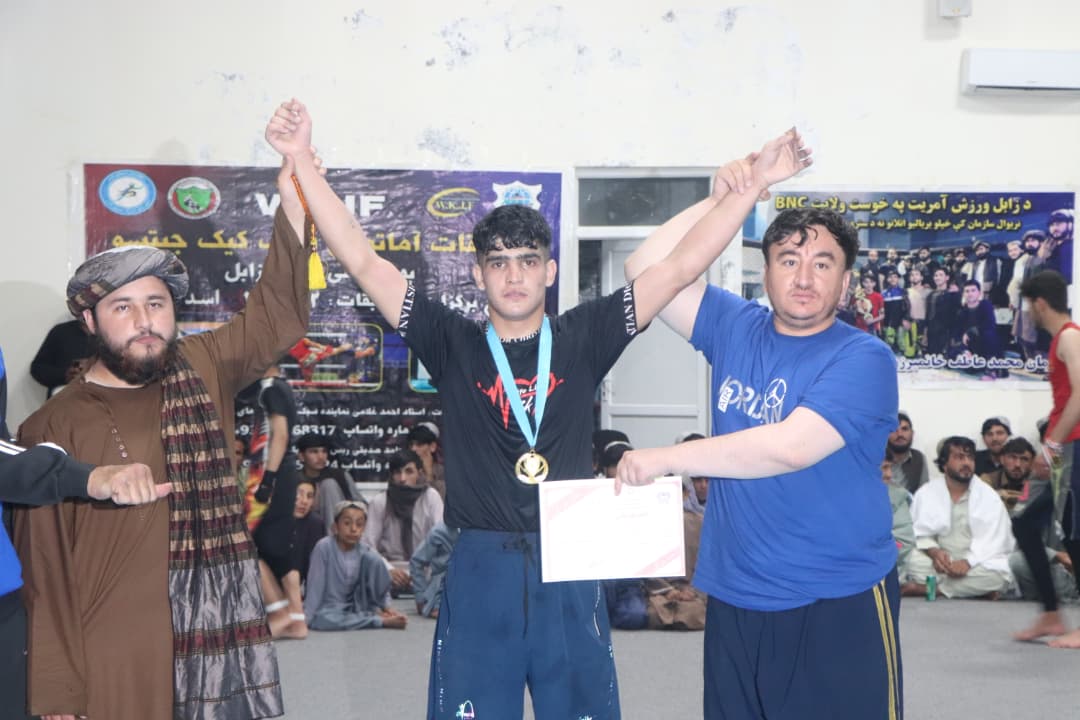 زابل؛ مرکز قلات ښار کې د ۵۴ ورزشکارانو ترمنځ دکیک بوکسنګ سیالۍ ترسره شوې