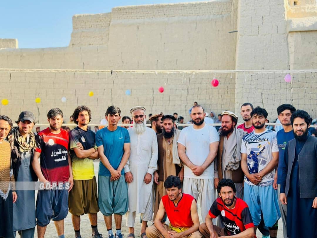 ننگرهار؛ چپرهار ولسوالۍ کې د ۱۶ لوبډلو ترمنځ د واليبال سيالۍ پای ته ورسېدې