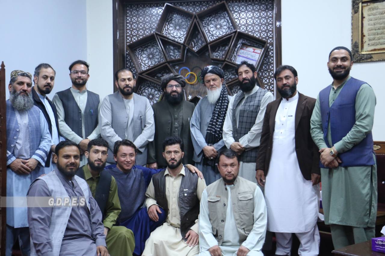 د اي انډ د افغانستان د اس ځغلونې اتم پړاو ټورنمنټ مرکزي پلاوی د یوې ناستې په ترڅ کې وستایل شو