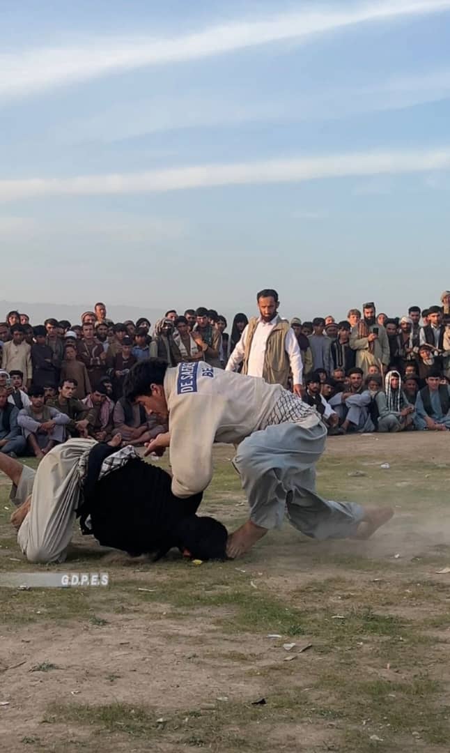 تخار؛ مرکز تالقان ښار کې د ۸۰ ورزشکارانو ترمنځ د غېږنيونې سیمه ييزې سيالۍ وشوې