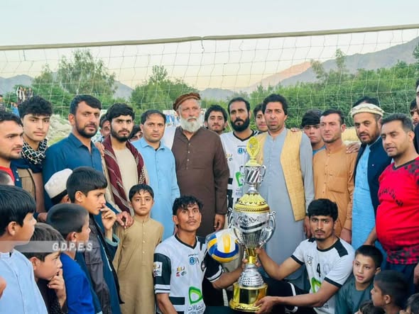 کونړ کې د ۱۶ لوبډلو ترمنځ د واليبال سيالۍ پای ته ورسېدې