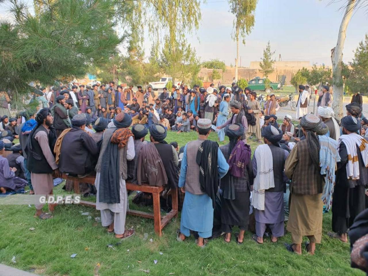 ارزګان؛ مرکز ترینکوټ ښار کې د ۴۰ ورزشکارانو ترمنځ د سیمه‌ییزې غېږ نیونې سیالۍ ترسره شوې