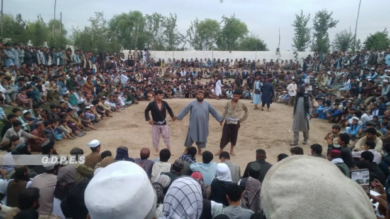 کندز؛ مرکز کې د ۷۰ پهلوانانو ترمنځ د کورش سیالۍ وشوې