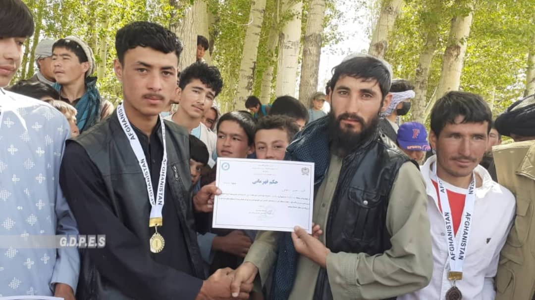 غور؛ دولتيار ولسوالۍ کې د ۳۰ بايسکل ځغلوونکو ترمنځ د بایسکل ځغلونې سيالۍ وشوې