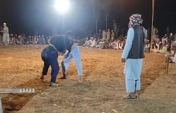 بلخ؛ چاهي ولسوالۍ کې د ۹۰ پهلوانانو ترمنځ د کورش سیالۍ وشوې