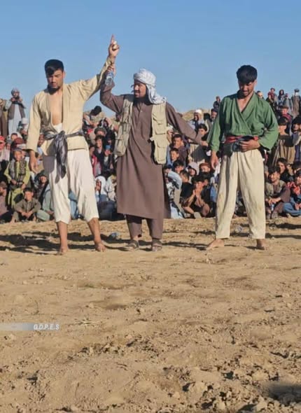 مسابقات کشتی محلی میان هشتاد ورزشکار در ولسوالی بهارک ولایت تخار برگزار گردید