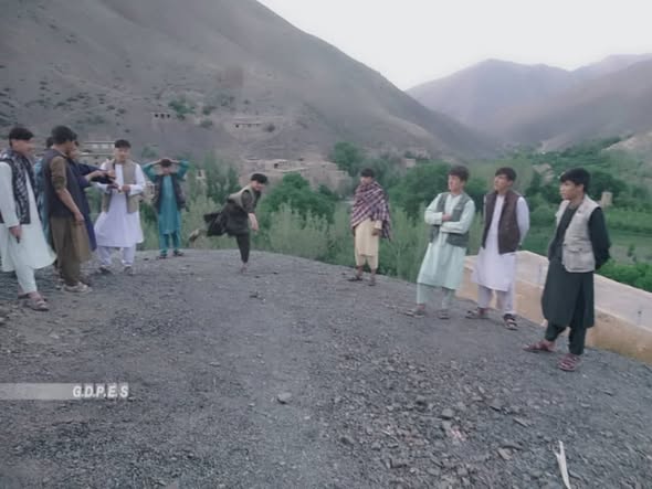 پروان؛ برگزاری رقابت های پرتاب سنگ با اشتراک ۱۸ تن در ولسوالی سرخ‌پارسا