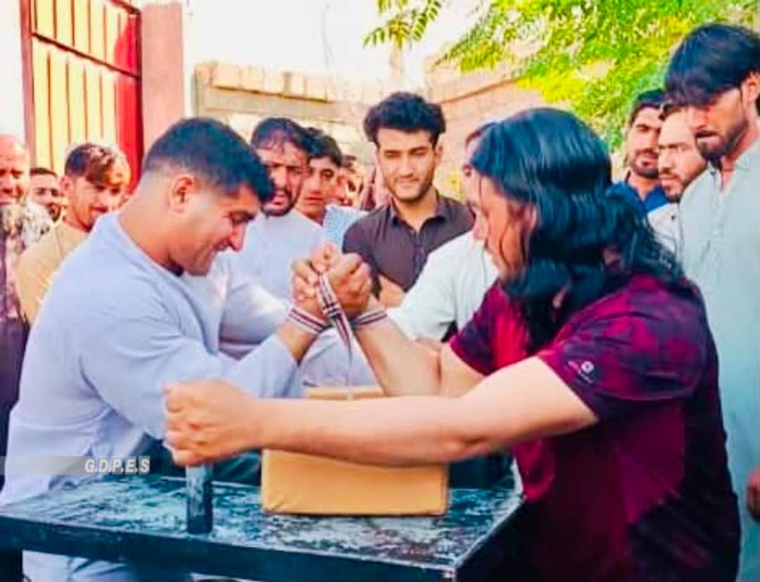 ننګرهار کې د ۵۶ ورزشکارانو ترمنځ د لاس چپه کولو سیالۍ ترسره شوې