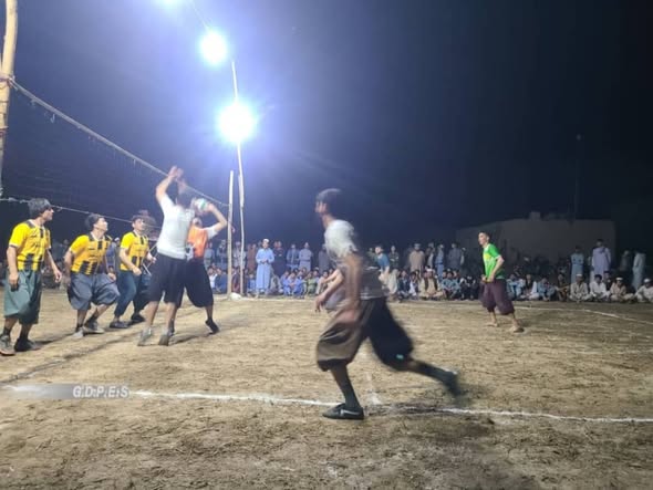 کندز؛ قلعه زال ولسوالۍ کې د واليبال سيالۍ وشوې