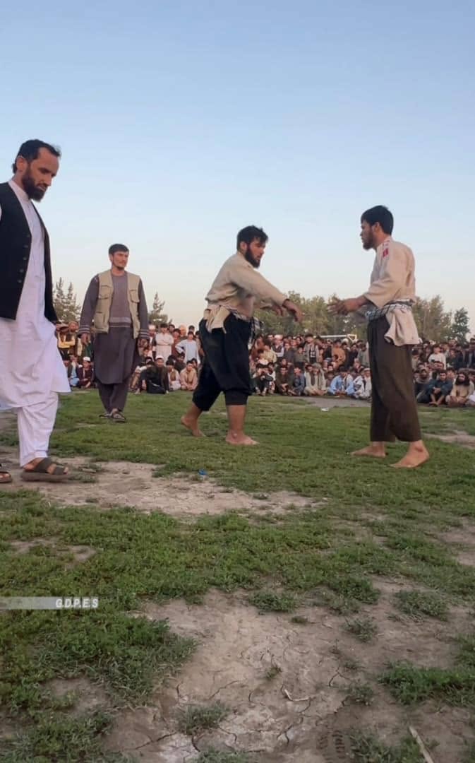 تخار؛ مرکز تالقان ښار کې د ۸۰ ورزشکارانو ترمنځ د پهلوانۍ سيمه ييزې سيالۍ وشوې