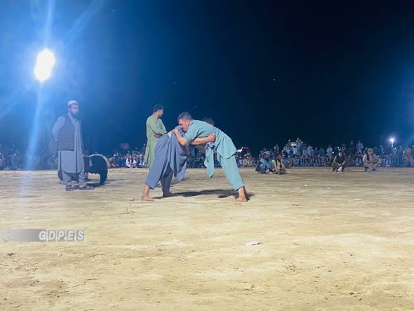 بلخ؛ شورتپې ولسوالۍ کې د ١٠٠ پهلوانانو ترمنځ سيالۍ وشوې